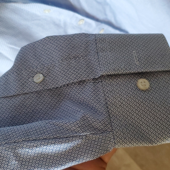 Men's blue Geoffrey Beene casual button down shirt. Neck 17, 34 by 35 - Picture 5 of 7